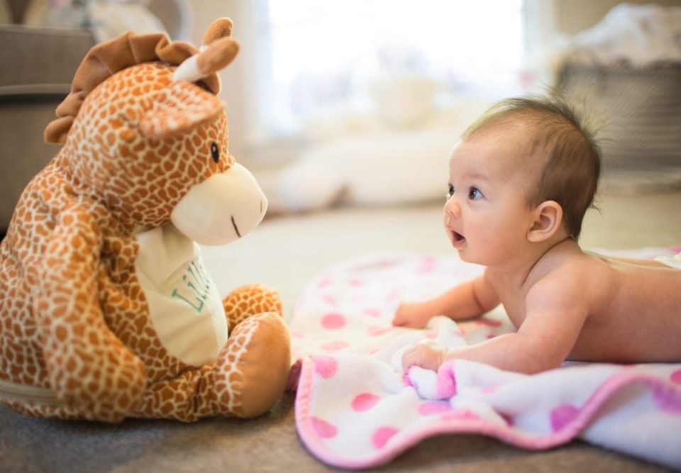 Važno je da dijete provodi vrijeme na trbuhu kako bi se osigurao pravilan motorički razvoj.
